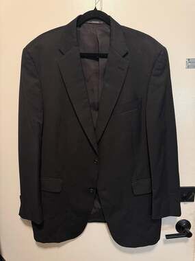 Hart Schaffner Marx for Saks Fifth Avenue 44 Reg Men's Pinstripe 2-Button Suit J